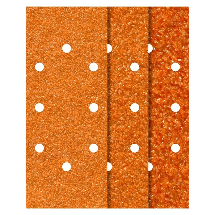 Wolfcraft Schleifstreifen Sparpack - 230 x 93 mm, 8 Löcher oval, 25 -tlg. - Nahaufnahme von Schleifpapier mit grober Körnung. Ideal zum Schleifen von Holz und Metall.
