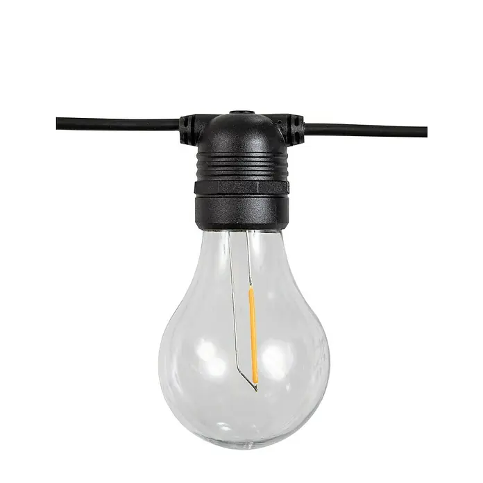New Garden Lámpara decorativa solar y barra decorativa Allegra - Negro, Redonda, 10 ud. - Primer plano de una bombilla clara con un casquillo negro en una cuerda, ideal para crear ambiente en interiores y exteriores.