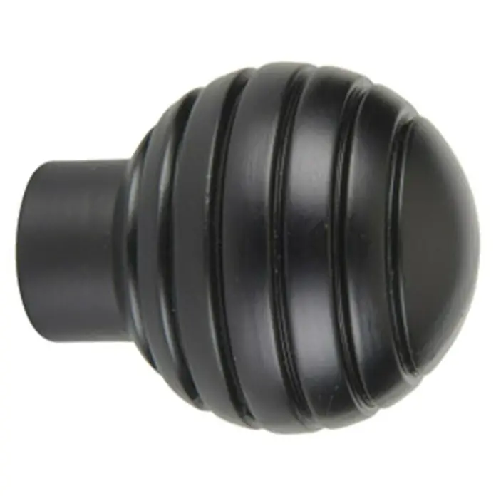 Tapa final Antique Esfera - Negro, 2 ud. - Primer plano de un remate de cortina negro acanalado con cuello cilíndrico.