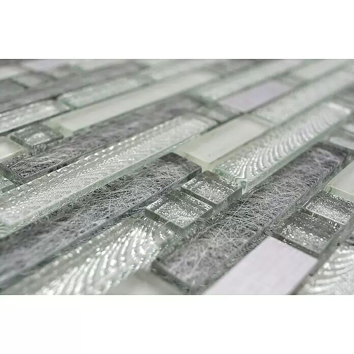 Mosaikfliese Verbund Crystal Mix XCM MV698 - 29,8 x 30,4 cm, Grau/Silber, Glänzend - Graue und weiße Glasmosaikfliesen mit verschiedenen Texturen und eingebetteten Fasern.