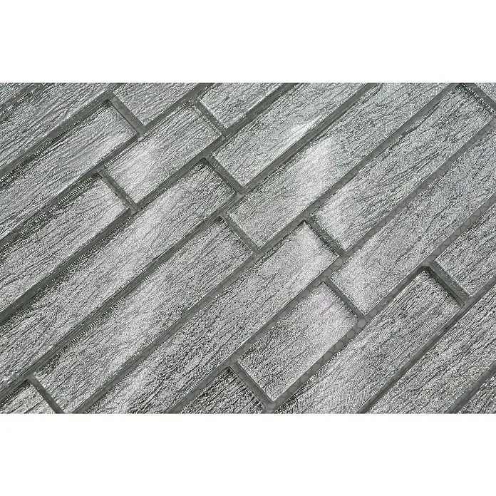 Mosaikfliese Verbund Crystal Chic XCM 8CSV - 29,8 x 30,5 cm, Silbergrau, Glänzend - Nahaufnahme einer silbernen Glasfliese mit einem subtilen Texturmuster, die ein elegantes und modernes Designelement zeigt.