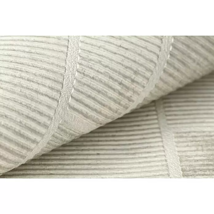 Rasch Factory 4 Vliestapete Fliesen - Creme, Fliesenoptik, 10,05 x 0,53 m - Hellgraues geripptes und texturiertes Gewebe mit vertikalen Nähten, teilweise gerollt.