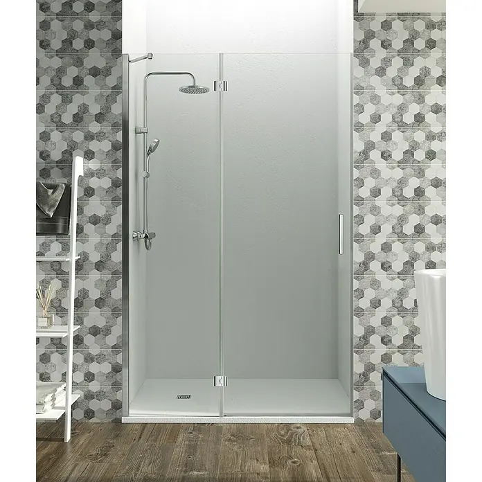 GME Mampara de ducha frontal Glass Combi C - 115 x 195 cm, Espesor de vidrio: 8 mm, Plata brillo, An x Al: 115 (50/65) x 195 cm - Cabina de ducha con puertas de vidrio transparente y herrajes cromados. El diseño moderno se ve enfatizado por las baldosas grises y blancas al fondo.