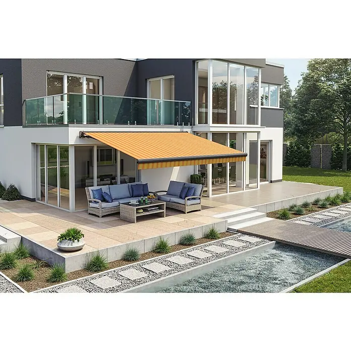 Solid Elements Teilhülsenmarkise Solid 320180Gelb/Orange, Breite: 5,5 m, Ausfall: 3,5 m - Moderne Terrasse mit stilvoller Markise, die Schatten spendet und das Outdoor-Erlebnis verbessert. Gemütliche Sitzgruppe lädt zum Verweilen ein.