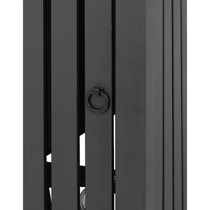 Tepro Feuerstelle Topeka - 136 x 56 x 63,5 cm, Metall - Nahaufnahme eines schwarzen Schrankes mit vertikalen Lamellen und einem runden Griff, der ein modernes Design betont.