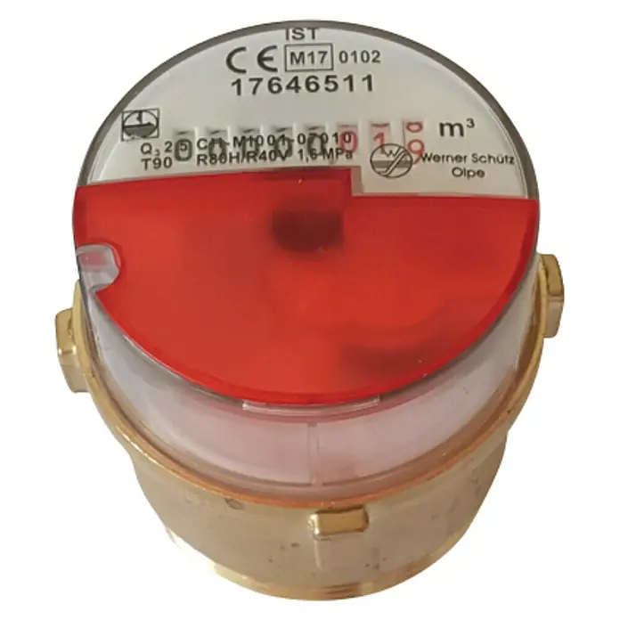 Wasserzähler-Messkapsel Warm - Geeignet für: Wasserzähler, Nenndurchfluss Qn: 2,5 m³/h - Nahaufnahme eines IST Wasserzählers mit roter Anzeige, der den aktuellen Wasserverbrauch in Kubikmetern anzeigt.