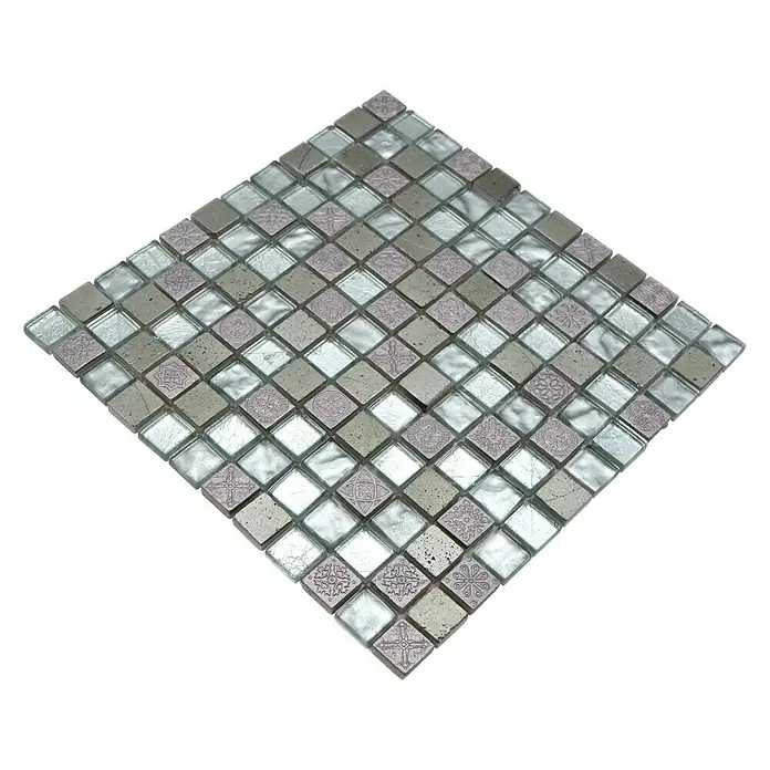 Mosaikfliese Quadrat Crystal Mix XCM CB 33 - 30 x 30 cm, Silber, Glänzend - Quadratische Mosaikfliese mit silbernen, grauen und gemusterten Steinen für eine elegante Wand- oder Bodengestaltung.
