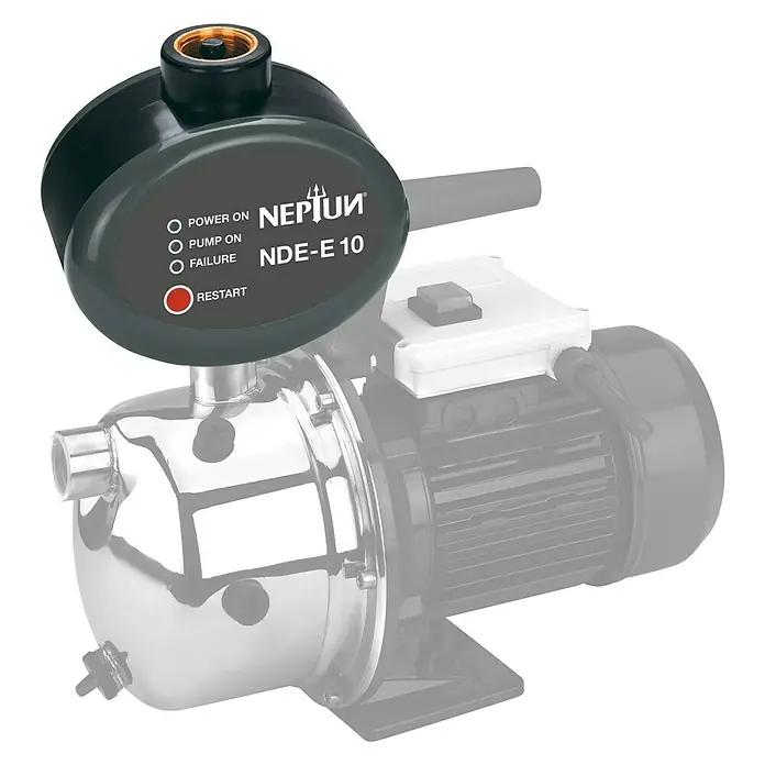 Neptun Durchflussschalter NDE-E 10 - Max. Druck: 10 bar - Abbildung einer Neptun NDE-E 10 Wasserpumpe. Die Pumpe ist aus Edelstahl und hat einen schwarzen Steuerkasten mit Leuchtanzeigen.