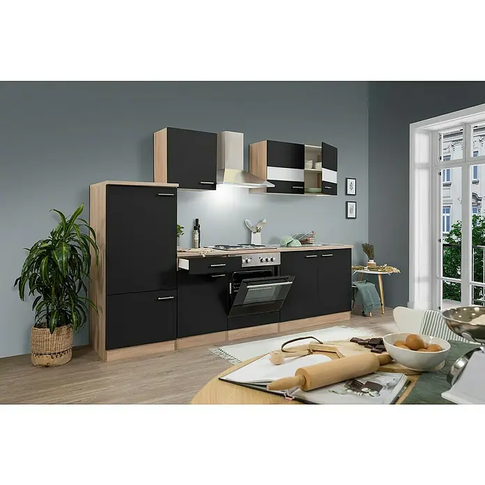 Respekta Singleküche Merle Typ 1 - Breite: 270 cm, Schwarz, Mit Elektrogeräten, 58 l - Küchenszene mit Fokus auf moderne, schwarze Küchenmöbel mit hellen Holzakzenten, einschließlich Schränken, Herd und Arbeitsfläche.
