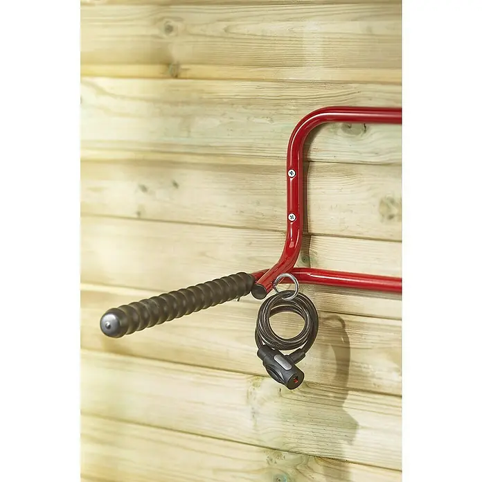 Fahrradhalterung B053QRA - Geeignet für: 2 Fahrräder, Belastbarkeit: 30 kg - Nahaufnahme einer roten Fahrradaufhängung an einer Holzwand, mit einem schwarzen Fahrradschloss.