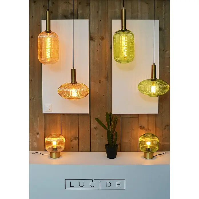 Lucide Maloto Tischleuchte - 40 W, L x B x H: 25 x 25 x 30 cm, Bernstein, E27 - Eine Nahaufnahme von Lucide-Lampen in Orange- und Grüntönen, die ein warmes, modernes Ambiente schaffen.