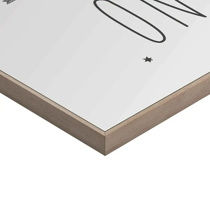 Reinders Bild Slim Frame Wood - Dream Big Little One, B x H: 40 x 50 cm - Detailaufnahme einer gerahmten Leinwand mit einem modernen Druck, ideal für stilvolle Wanddekoration im Wohnbereich.