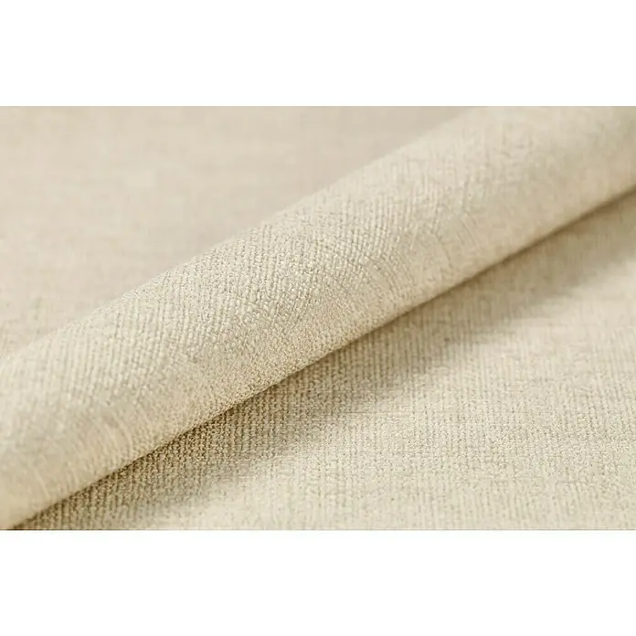 Rasch Vliestapete - Beige, Uni, 10,05 x 0,53 m, Gewebestruktur - Nahaufnahme eines gerollten Leinenstoffes in einem hellen Beigeton, der die Textur und Webart des Materials hervorhebt.