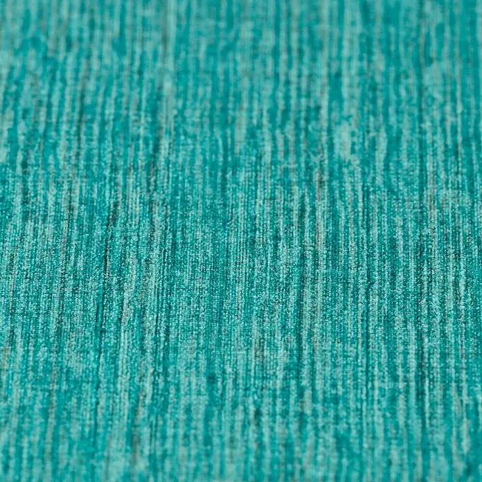 Rasch BARBARA Home Collection II Vliestapete - Türkis, Uni, 10,05 x 0,53 m - Detailaufnahme eines türkisfarbenen Stoffes mit feiner, vertikaler Textur, ideal für Hintergründe oder Textildesigns.