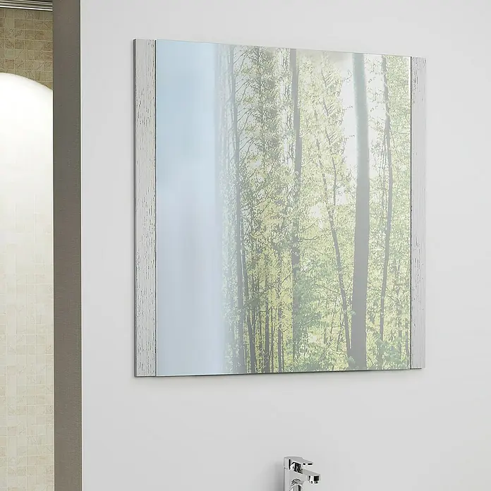Artysan Espejo con marco Madeira Claudia - 80 x 80 cm, Blanco - Este espejo cuadrado con marco de madera muestra un motivo de bosque, agregando un toque natural a cualquier habitación. Ideal para baños o pasillos.