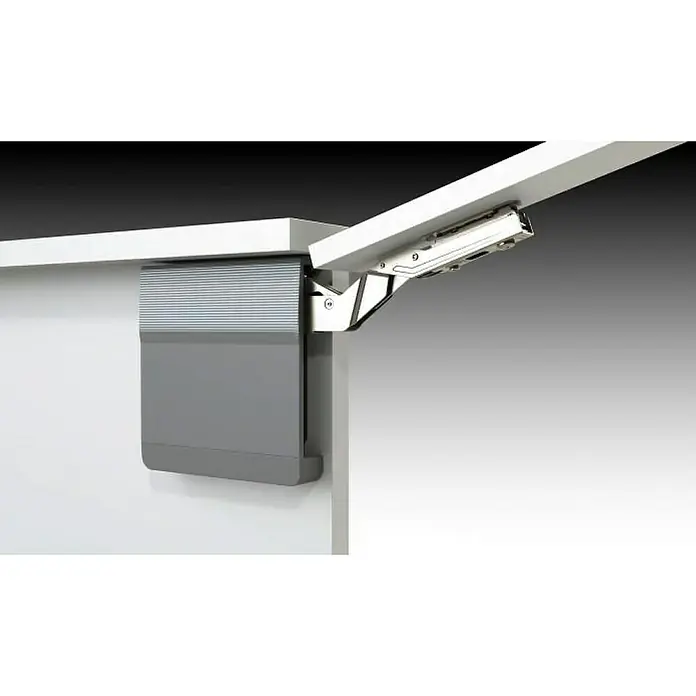 Elevador de puertas DTC ligero - Ajuste de altura: 25 cm - 40 cm, Gris - Primer plano de un armario con frente de persiana enrollable y herraje elevable que se abre hacia arriba.