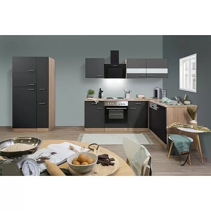 Respekta Winkelküche Merle - B x T: 310 x 172 cm, Grau, Mit Elektrogeräten, Volumen Backofen: 60 l - Moderne Küche mit dunklen Schränken, Holzdetails, Backofen und Spüle, zum Backen hergerichtet.
