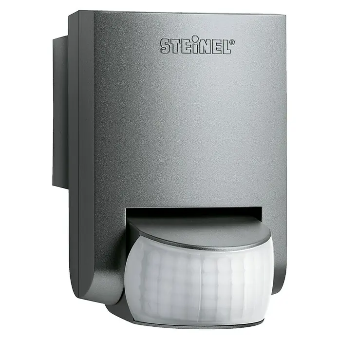 Steinel Bewegungsmelder IS 130-2 anthrazit - Reichweite Sensor: 12 m, Anthrazit, Erfassungswinkel Sensor: 130 °, L x B x H: 8,7 x 7,8 x 8,4 cm - Nahaufnahme eines STEINEL Bewegungsmelders in Silber, der Sicherheit und Komfort durch automatische Lichtersteuerung bietet.