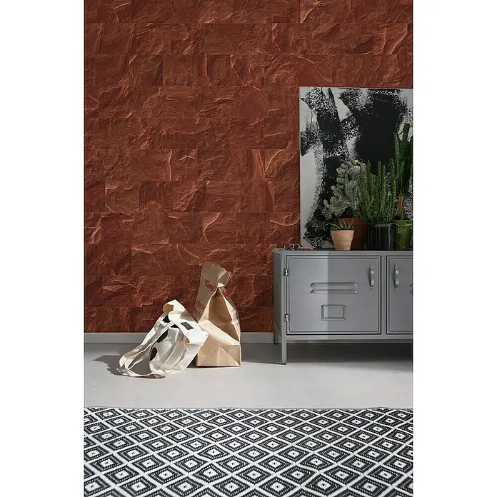 Komar Ink Fototapete Red Slate Tiles - 8 -tlg., B x H: 400 x 280 cm, Vlies - Wand mit roter Steinoptik-Tapete. Moderne Innenarchitektur mit einer auffälligen Wandgestaltung, die Wärme und Textur in den Raum bringt.