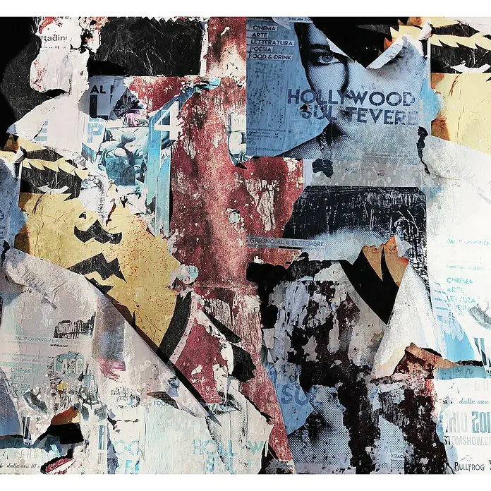 Komar Ink Fototapete Artwork - 6 -tlg., B x H: 300 x 280 cm, Vlies - Das Bild zeigt eine Collage aus abgerissenen Filmplakaten, die eine urbane und künstlerische Atmosphäre vermitteln.