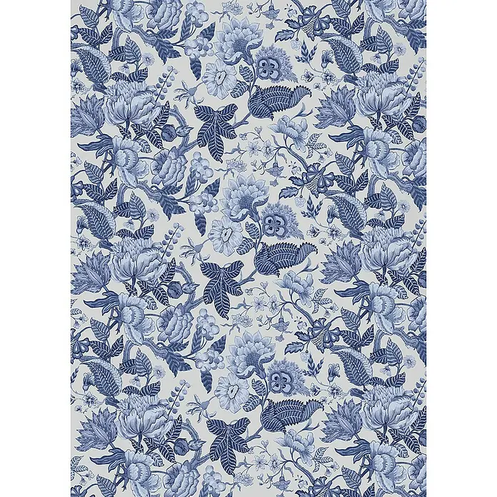 Komar Ink Fototapete Bleuet - 4 -tlg., B x H: 200 x 280 cm, Vlies - Elegantes florales Muster in Blautönen. Ein wunderschönes Design, das eine ruhige und stilvolle Atmosphäre schafft, ideal für Textilien und Dekorationen.