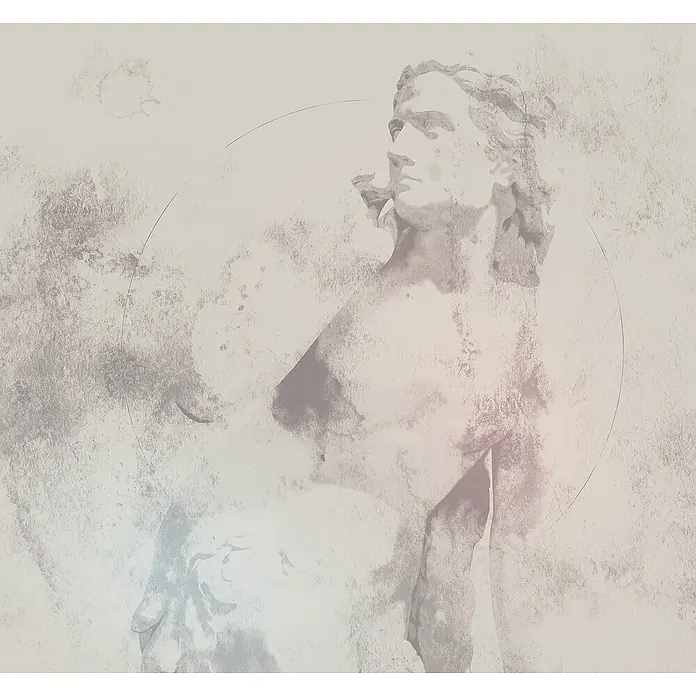 Komar Raw Fototapete Eve3 -tlg., B x H: 300 x 280 cm, Vlies - Eine stilisierte Darstellung einer Marmorstatue, die ein klassisches Kunstwerk mit einem modernen, texturierten Hintergrund verbindet.