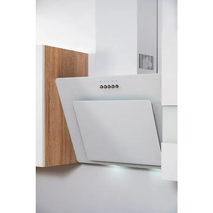 Respekta Küchenzeile Merle Typ 2 - Breite: 300 cm, Weiß, Mit Elektrogeräten, Volumen Backofen: 72 l - Nahaufnahme einer modernen, weißen Dunstabzugshaube mit Bedienelementen und Beleuchtung, integriert in eine helle Küchenzeile.