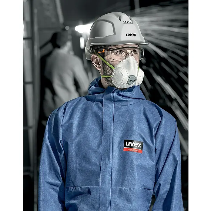 Uvex Schutzhelm Pheos B - Farbe: Weiß - Schutzanzug mit Helm und Atemschutzmaske.